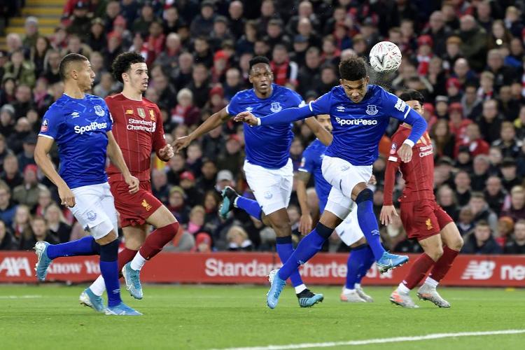 库里31+5勇士不敌老鹰结束连胜，巴特勒30+7+6约翰逊23+11