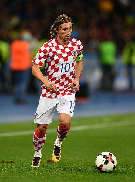 [中超]第13轮：上海海港VS山东泰山