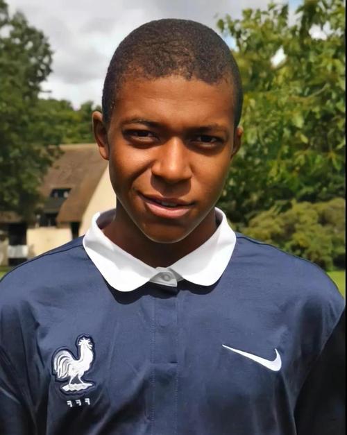 [NBA]3分险胜，1分惜败！火箭队太难了，杜兰特迎来神级里程碑